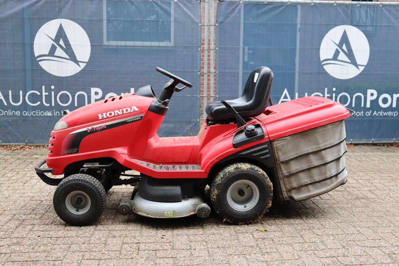 Trattorino rasaerba Honda HF2417K1-HME a benzina 9,9 kW 2008