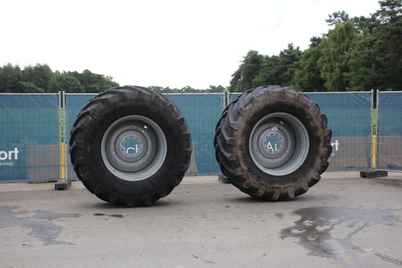 Lot Tires Trelleborg TM900 900/60 R 42