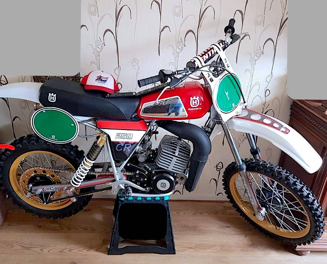 Cross-moto Husqvarna 250 (classic) Petrol (Margin)