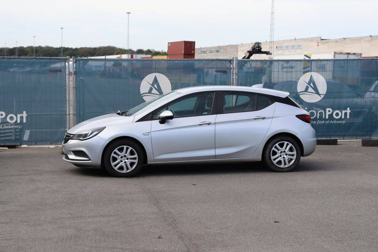 Passenger car Opel Astra Petrol 105hp 2017 (Margin)