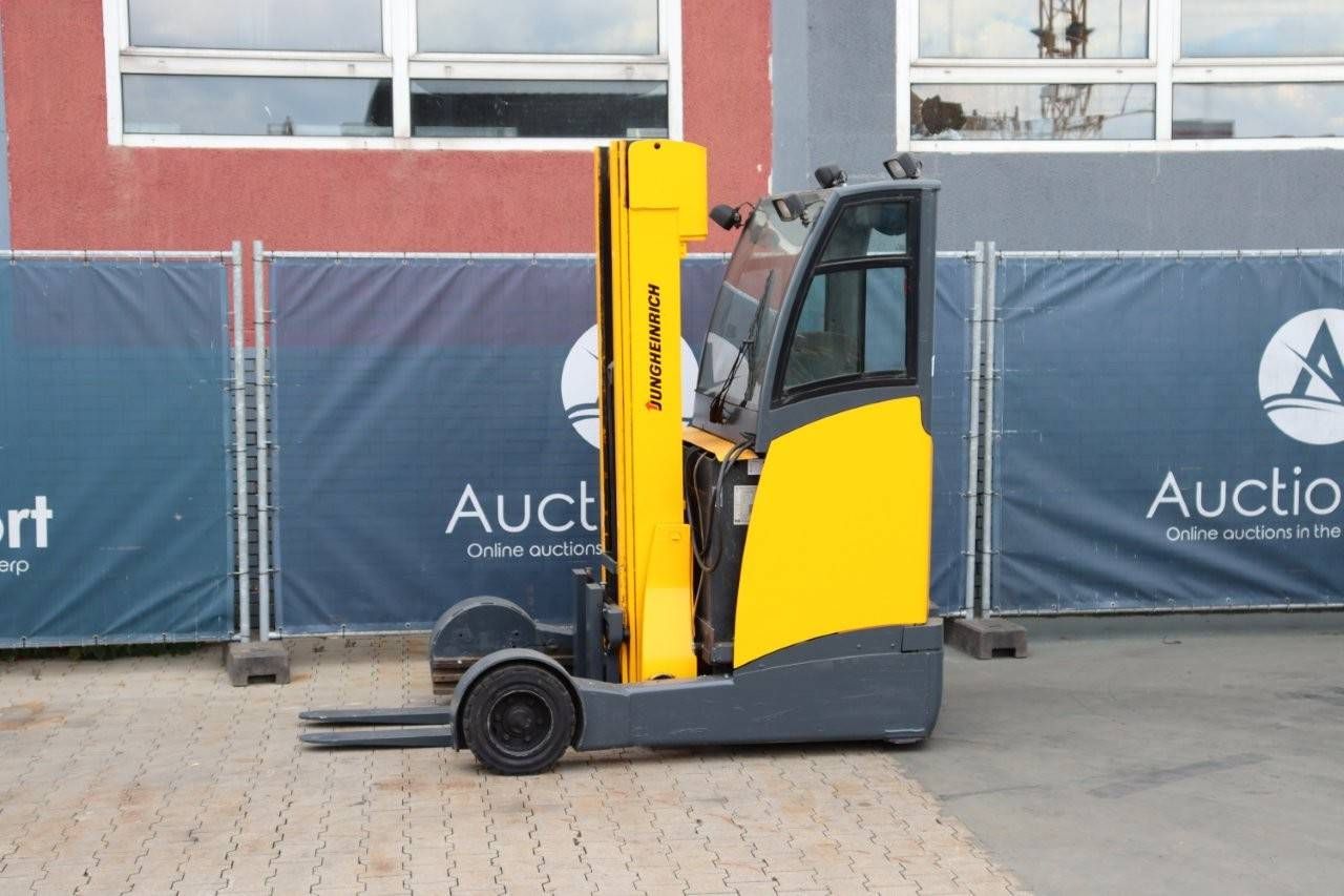 Reach truck Jungheinrich ETV C20 Electric 2000kg 5.3m 2012