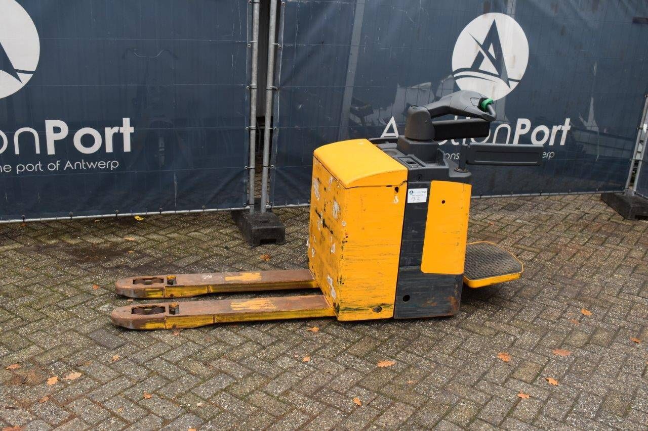 Pallet truck Jungheinrich ERE 120 Electric 2000kg