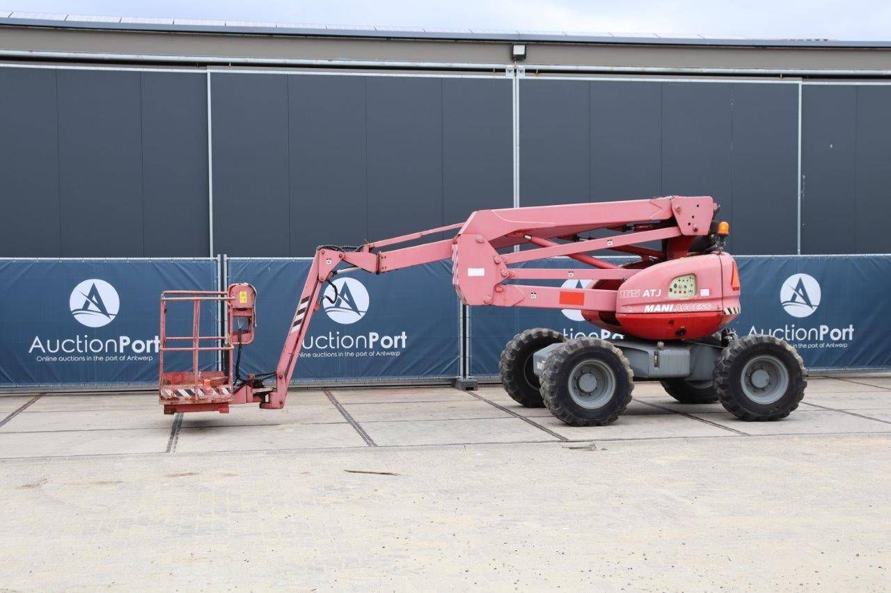 Articulating boom lift Manitou 165ATJ Diesel 250kg 16.5m 2001