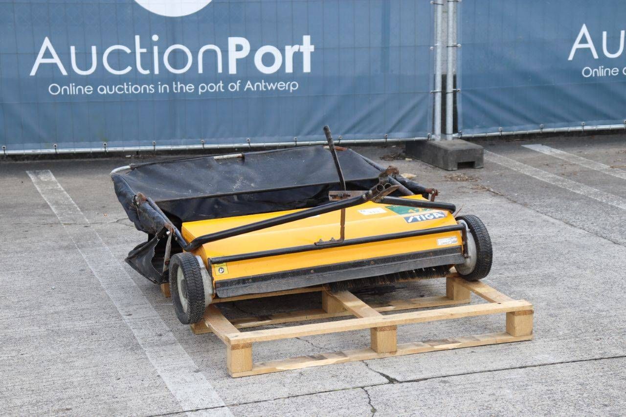 Stiga Hi-Performance 8.5 Sweeper Trailer