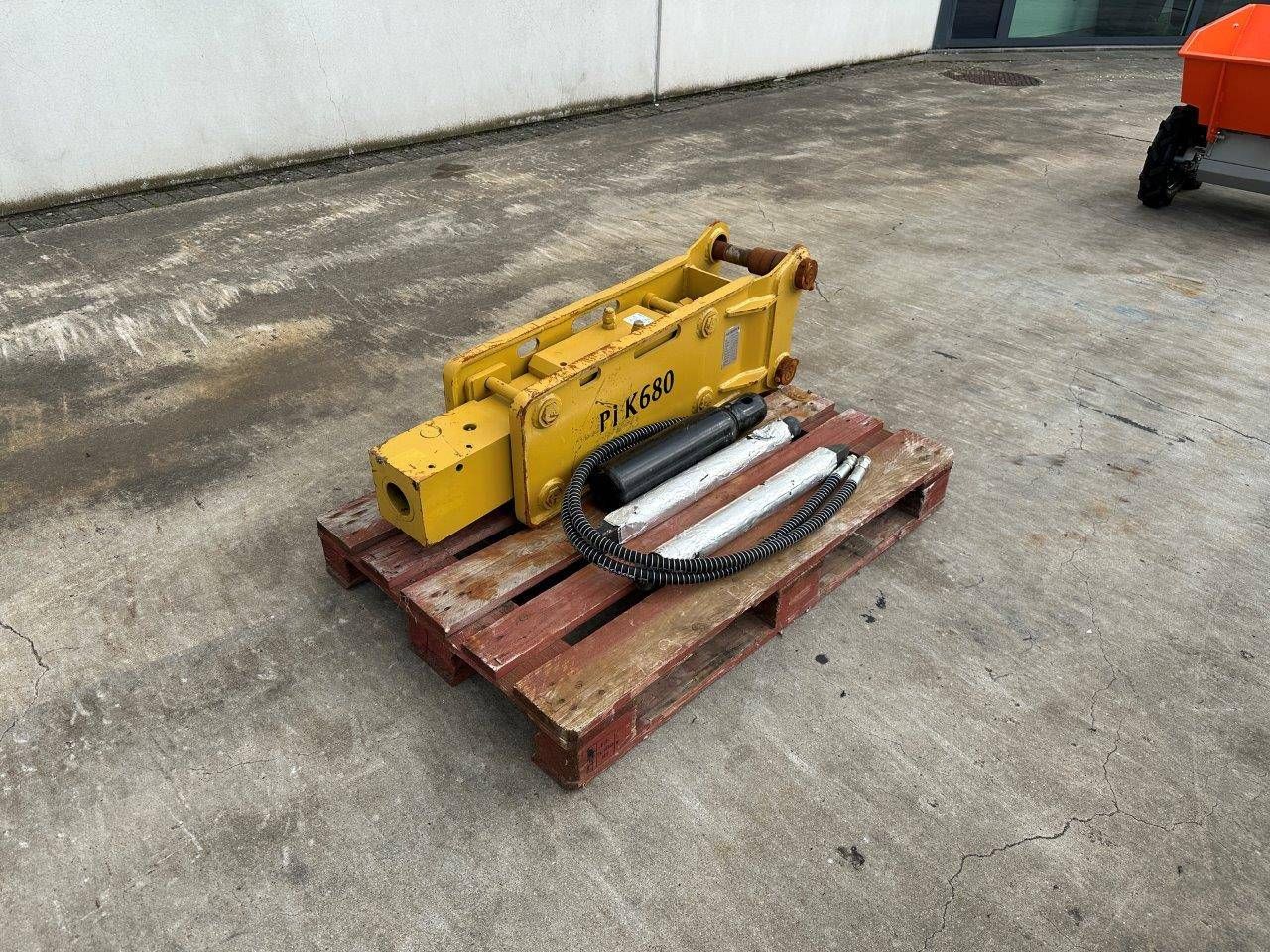 Hammer BLK 680 New