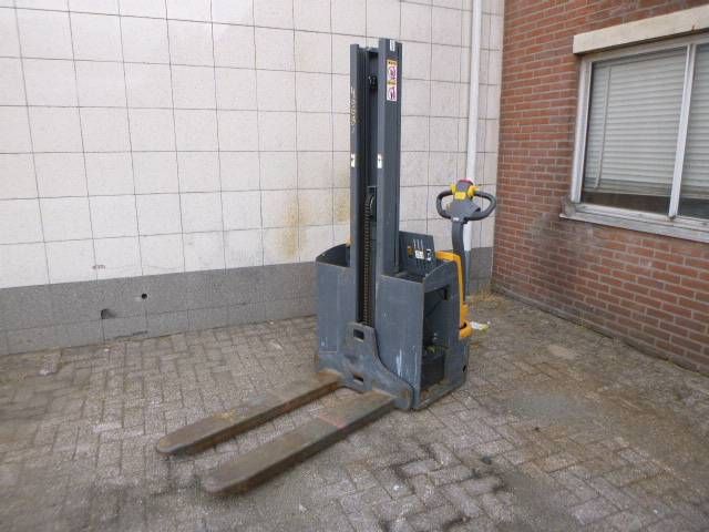 Stacker Stacker EDDRD-12 Electric 1200kg 