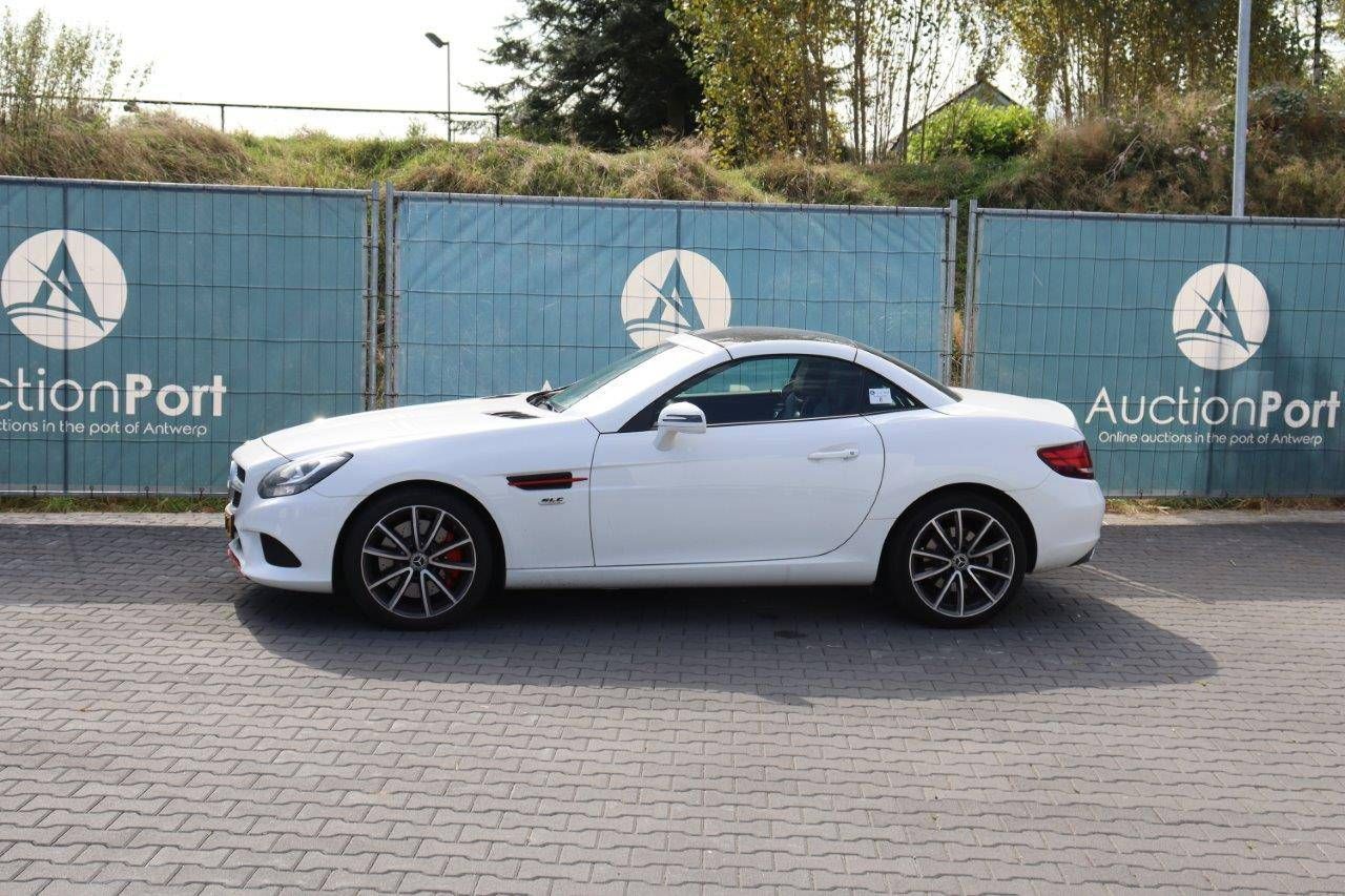 Mercedes-Benz SLC 180 Petrol 157hp 2018 (Margin)