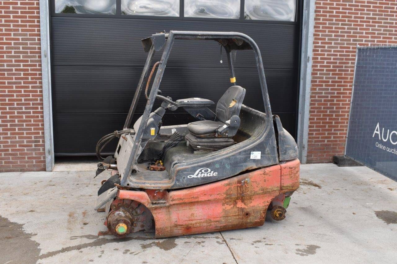 Forklift Linde E25