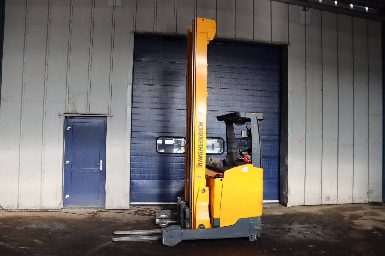 Reach truck Jungheinrich ETV 216 Electric 1600kg 9.0m 2014