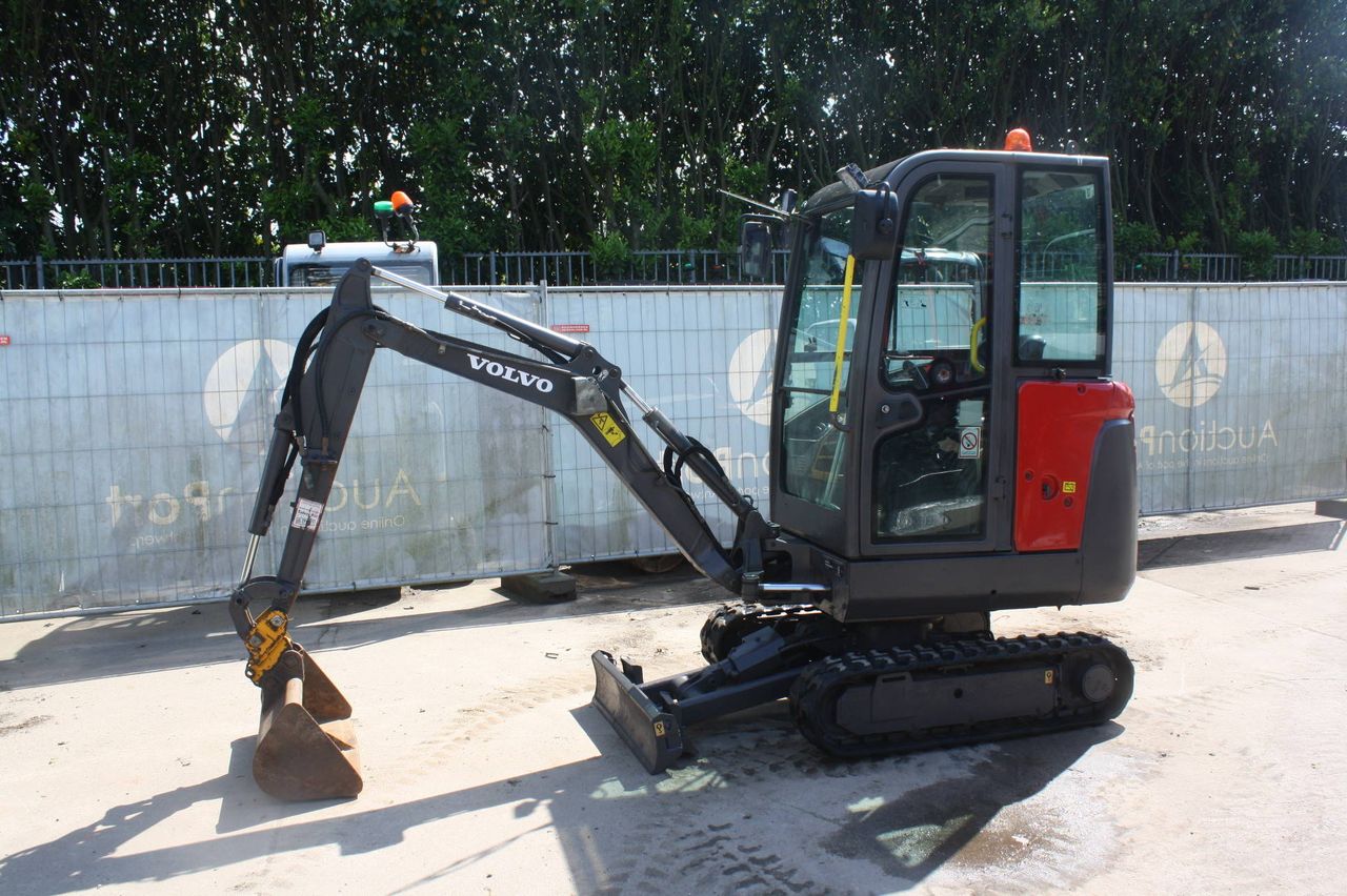 Mini excavator Volvo EC18D Diesel 12kW 2018