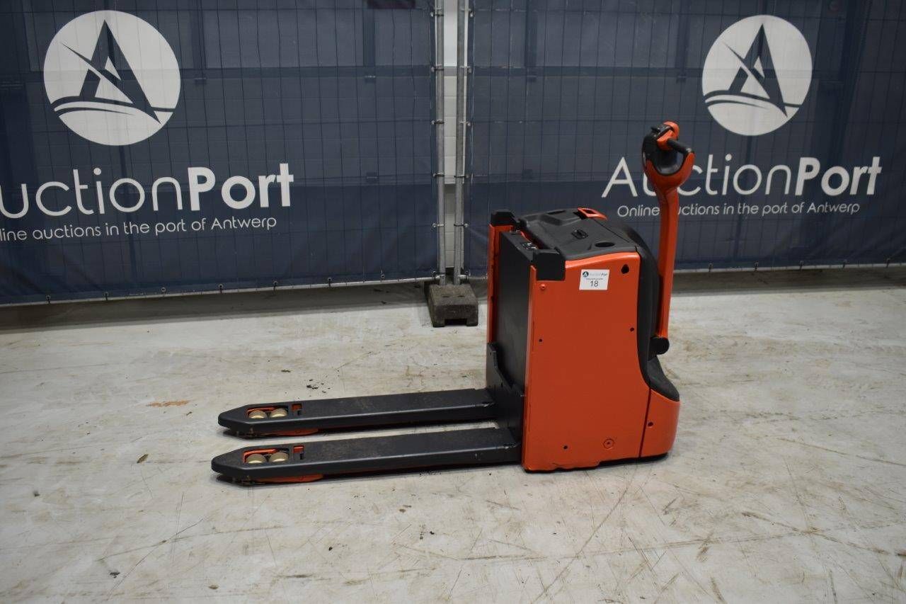 Pallet truck Fenwick Linde T16L Electric 1600kg