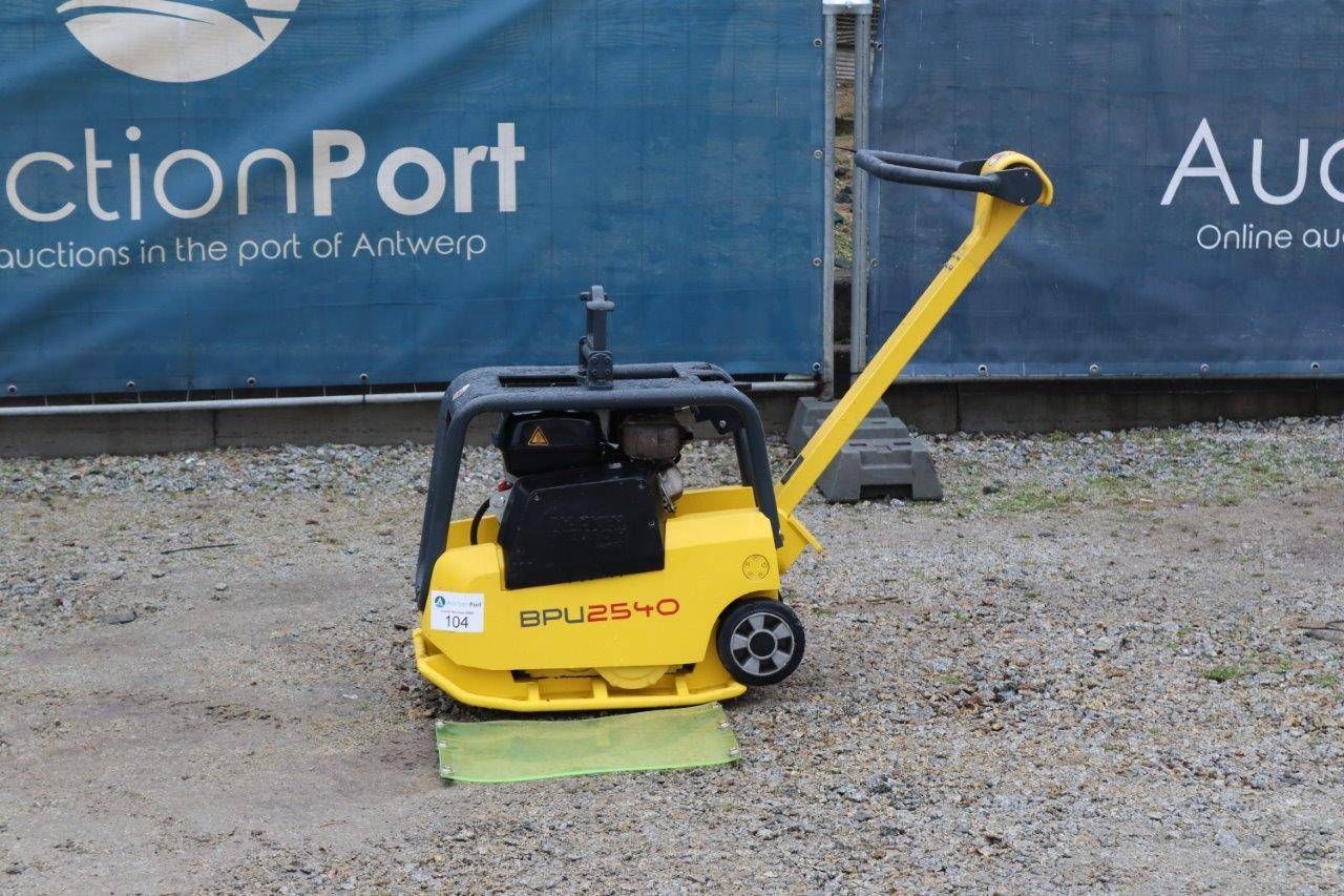 Vibrating plate Wacker Neuson BPU2540 Petrol 2006