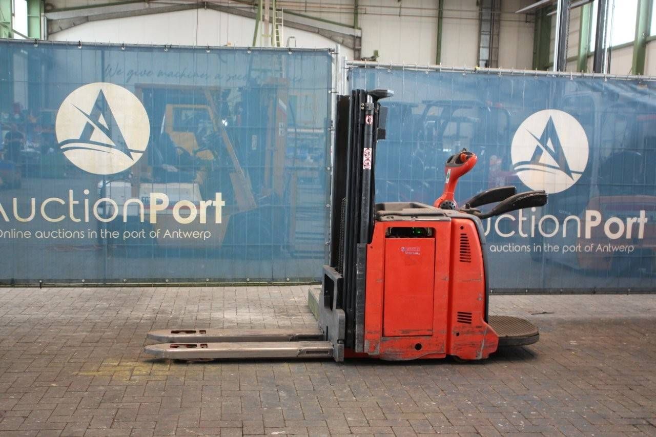 Linde D12 Electric Stacker 2000kg 3.83