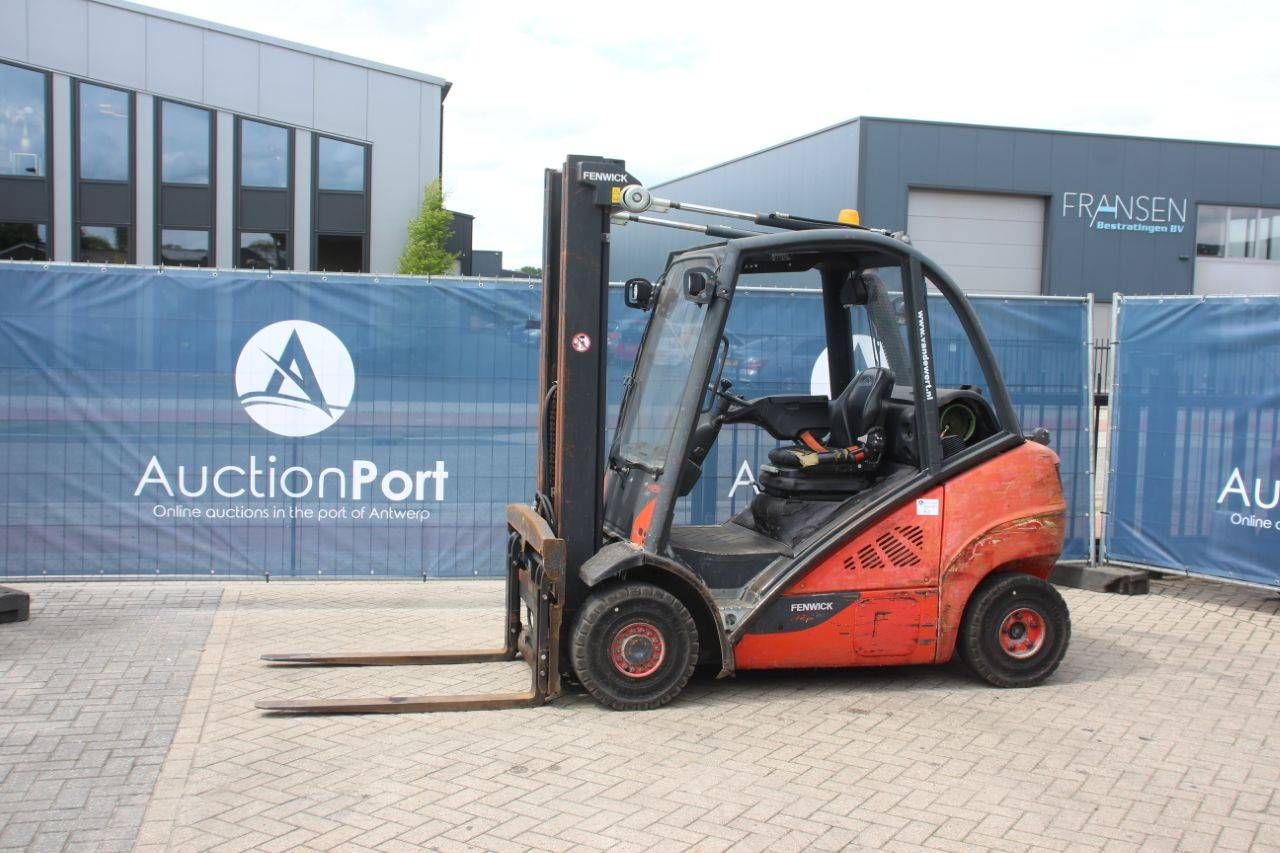 Forklift Fenwick-Linde H25T-02 LPG 2500kg 4.4m 2013
