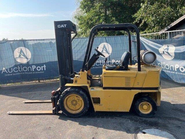 Forklift Catrepillar V50D LPG 2500kg 4.4m 