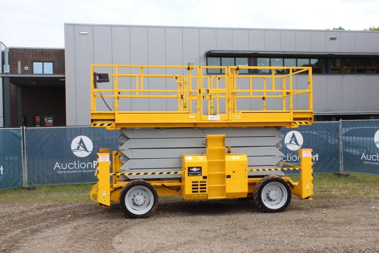 Scissor lift Genie GS 5390 Diesel 18.15m 4x4