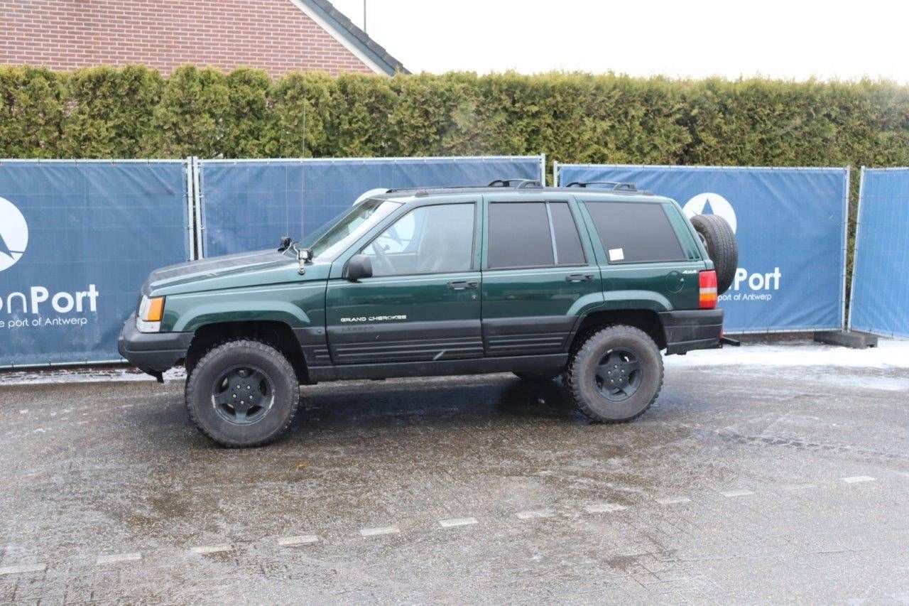 Jeep Grand Cherokee Essence 185 ch (marge)