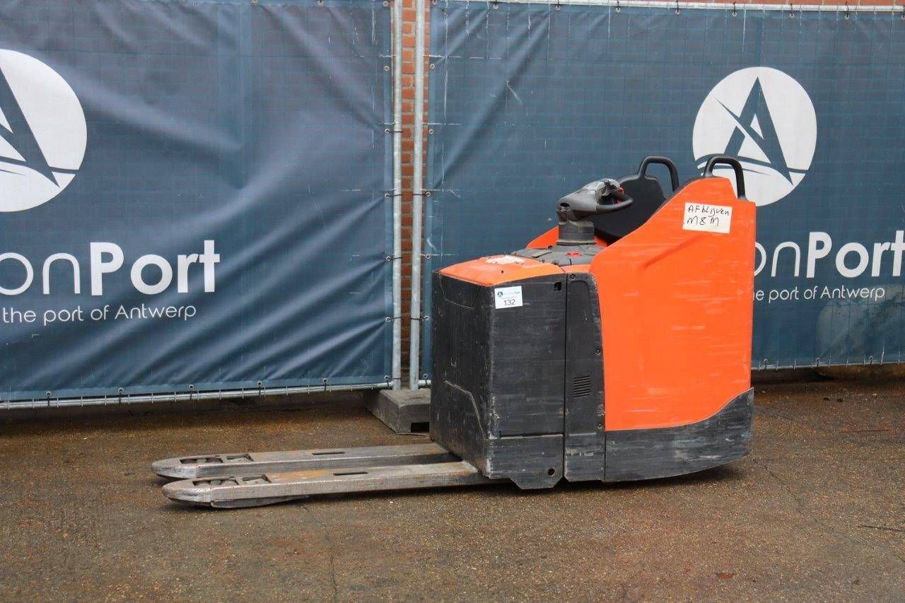 Pallet truck BT LPE200 Electric 2000kg 2014