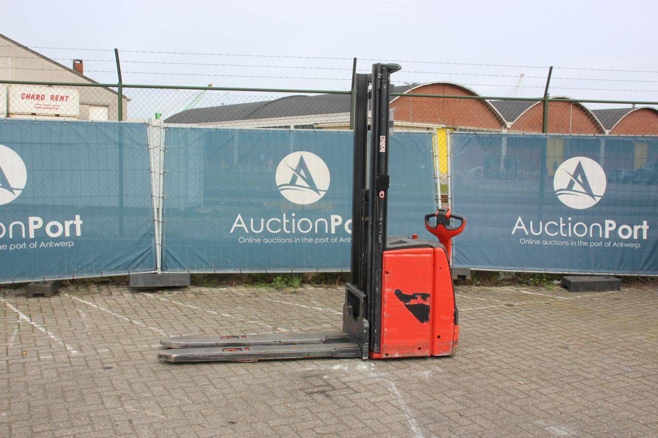 Linde L16 Electric Stacker 1200kg 3.83m 2017