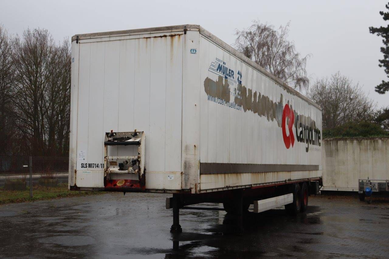 Closed Semitrailer Krone SZ 2011
