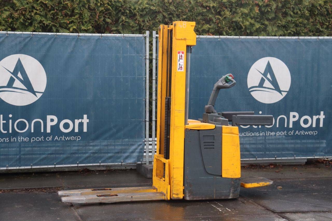 Stacker Jungheinrich ERC-214 Electric 1400kg 4.7m 2006