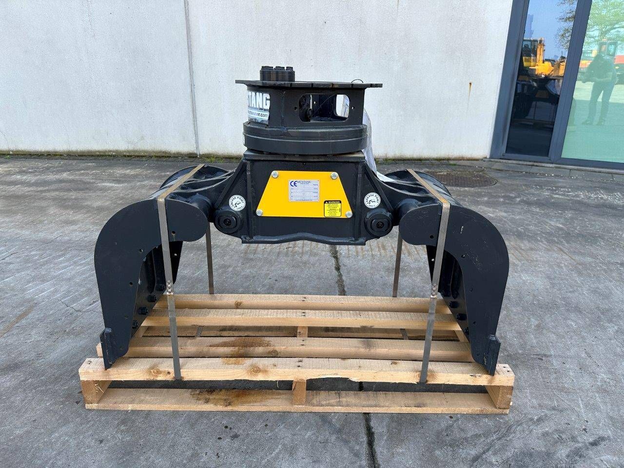 Sorting grab Mustang GRP250 New