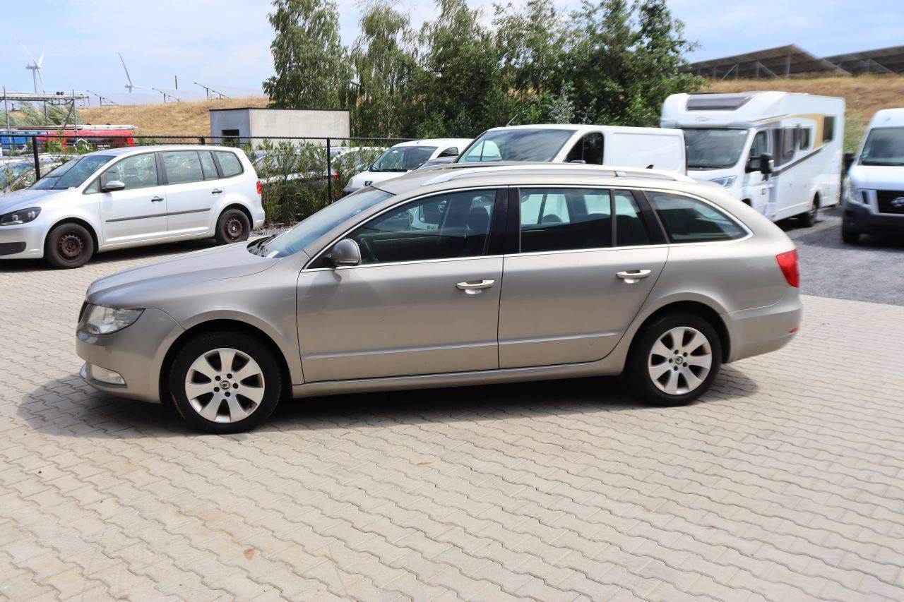 Skoda Superba station wagon diesel TDI