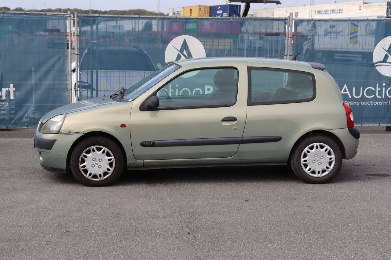 Passenger car Renault Clio Petrol 65hp 2002 (Margin)