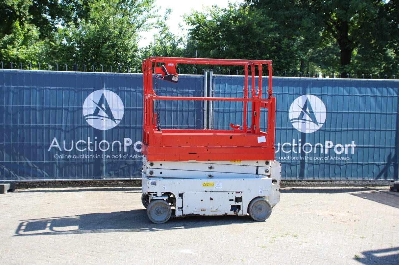 Scissor lift Genie GS-1532 Electric 6.60m 2013