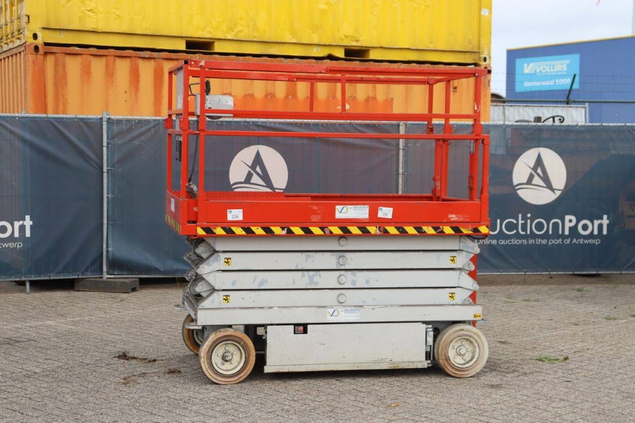 Scissor lift Skyjack SJIII4626 Diesel 9.9m 2011