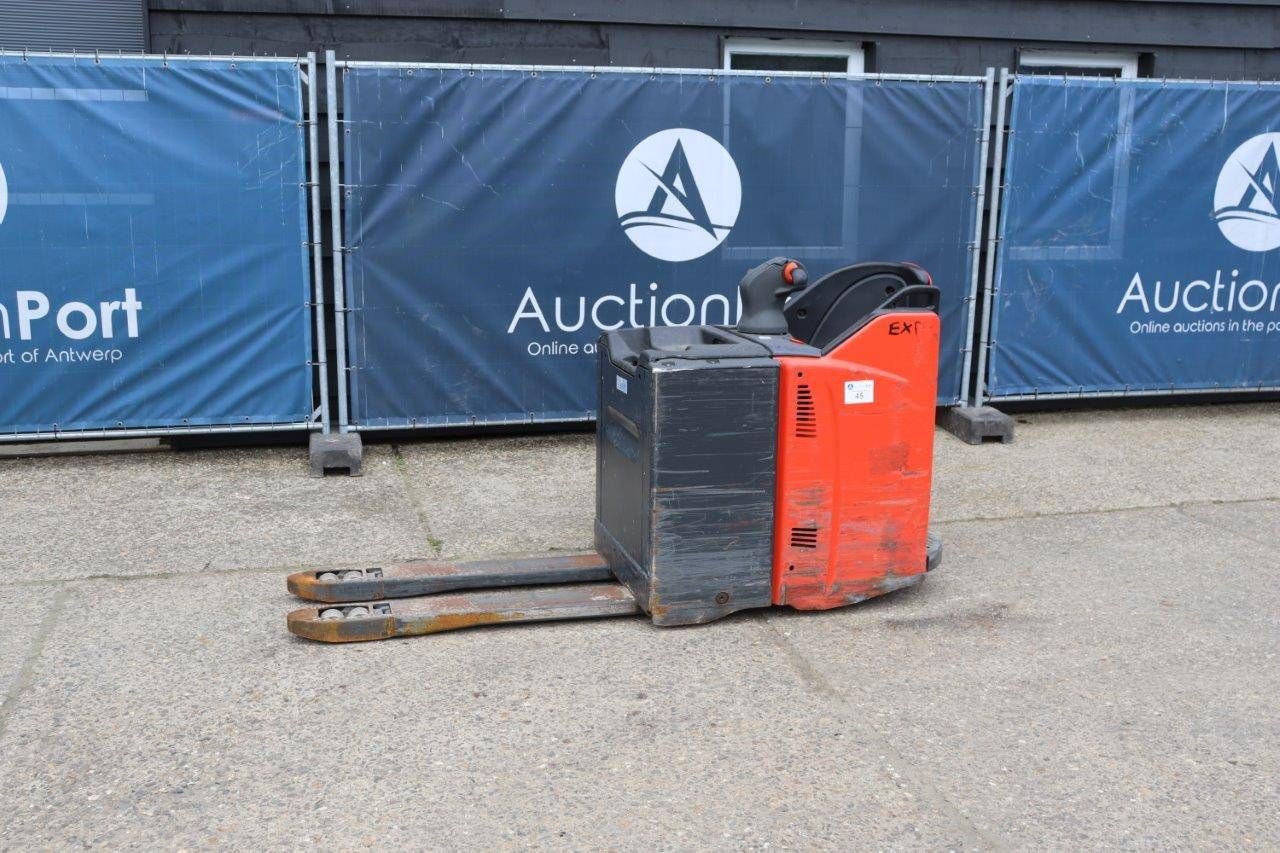 Pallet truck Fenwick Electric