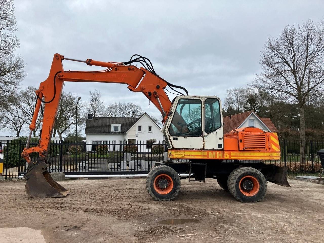 Wheeled excavator O&amp;K MH5CP Diesel 1987