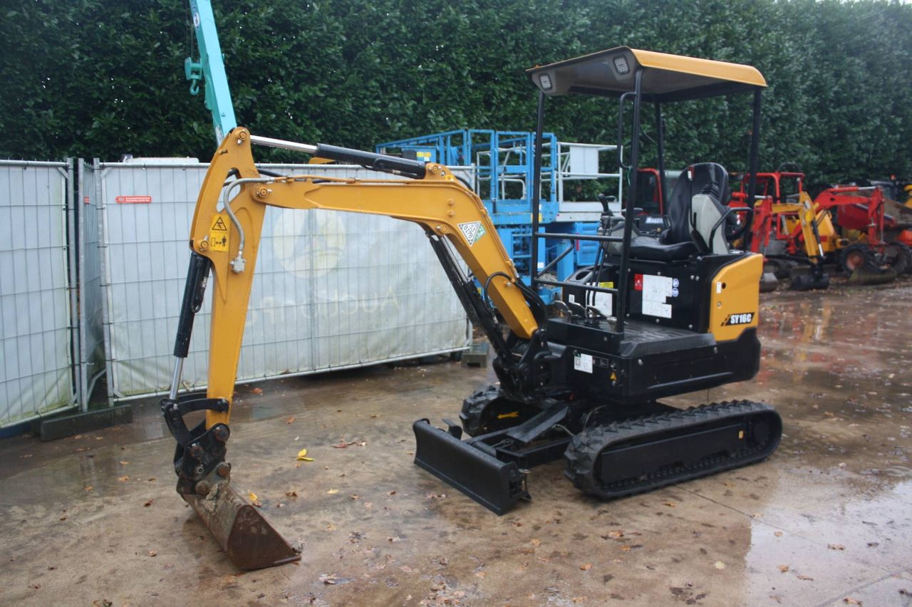 Mini digger Sany SY16C Diesel 2023