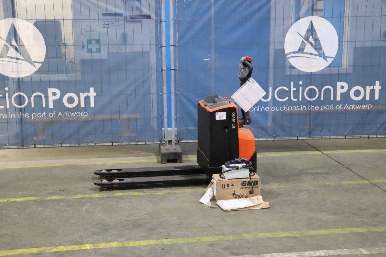 Pallet truck Toyota LWE160 Electric 1600kg New