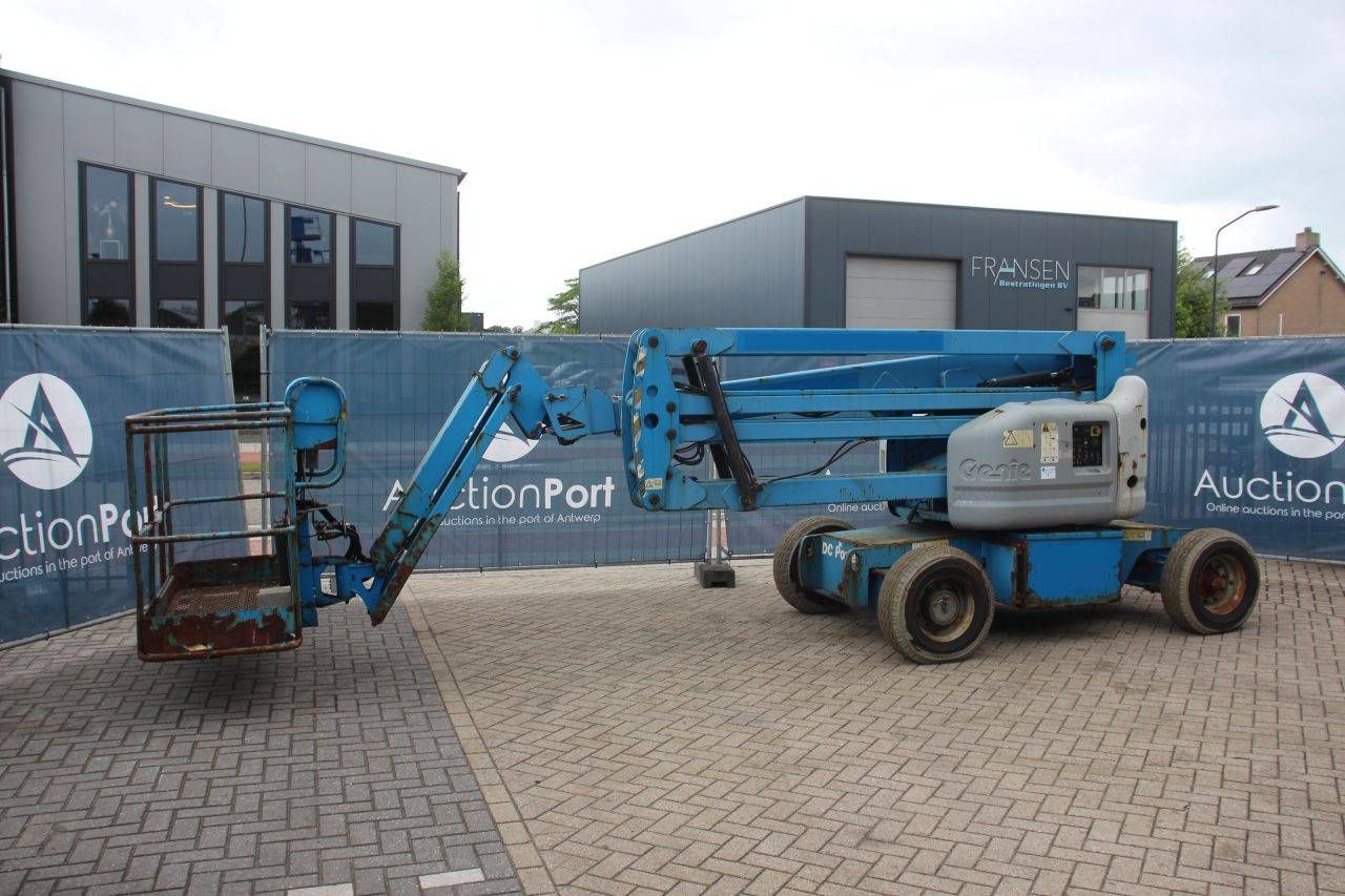 Genie Z45/25j DC Electric Articulated Boom Lift 227kg 16m 2009