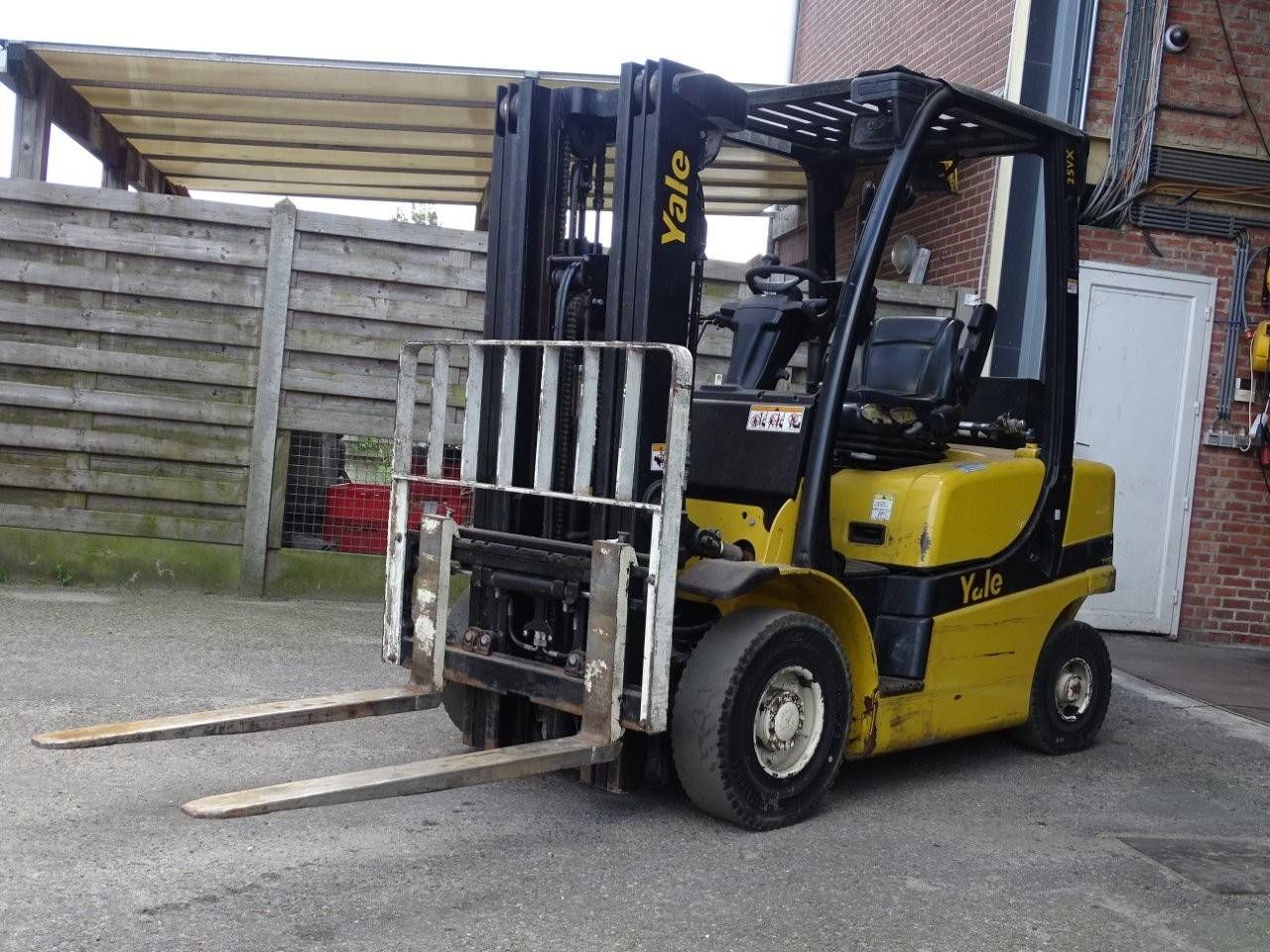 Forklift Yale Veracitor 2.5VX Diesel 2480kg 4.35m 2015