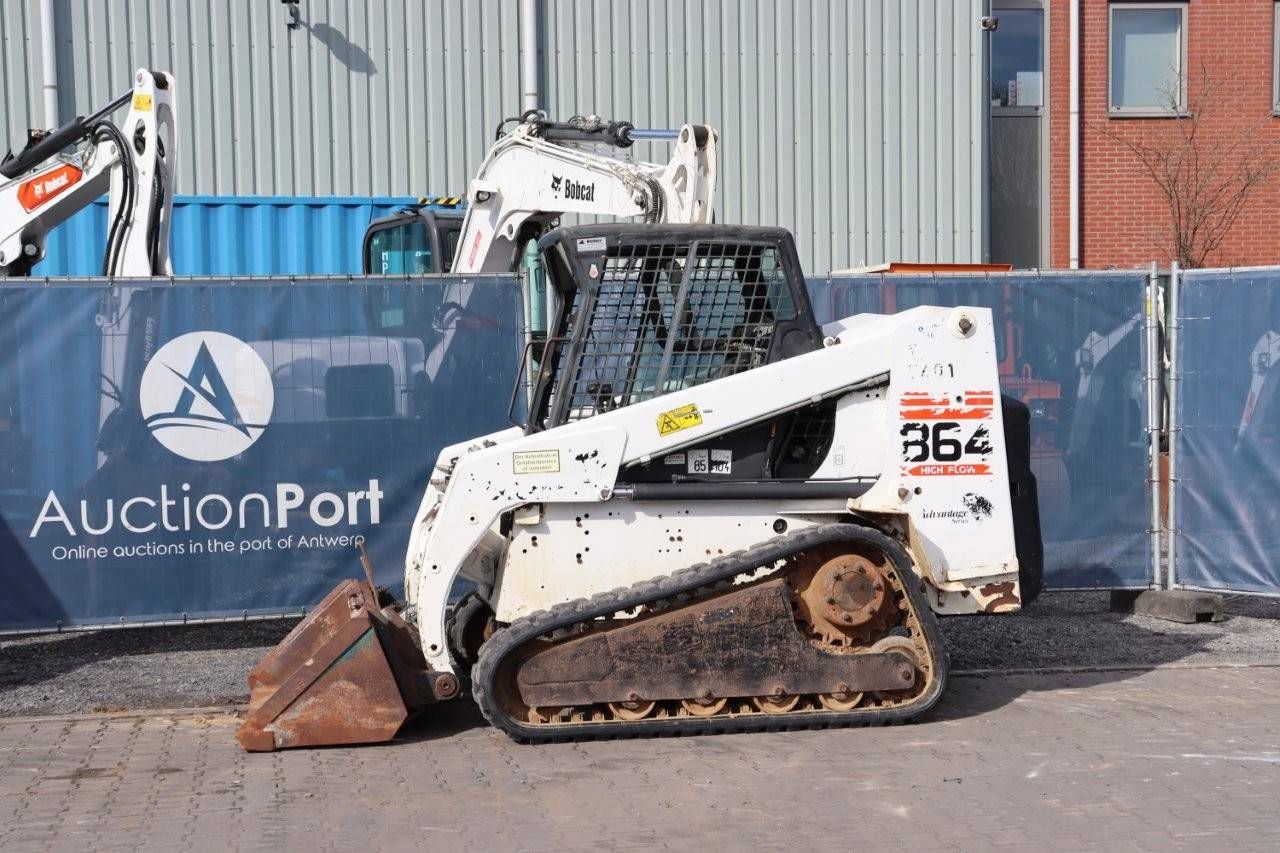 Skid steer loader Bobcat 864H Diesel 2000