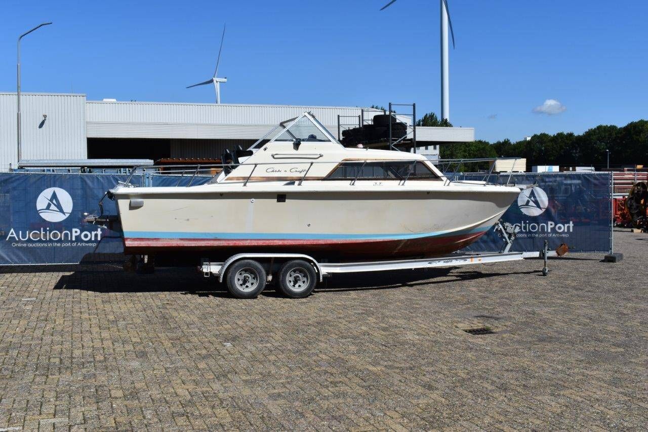 Boat Chris Craft with Boat Trailer Magic Tilt Tals 2460