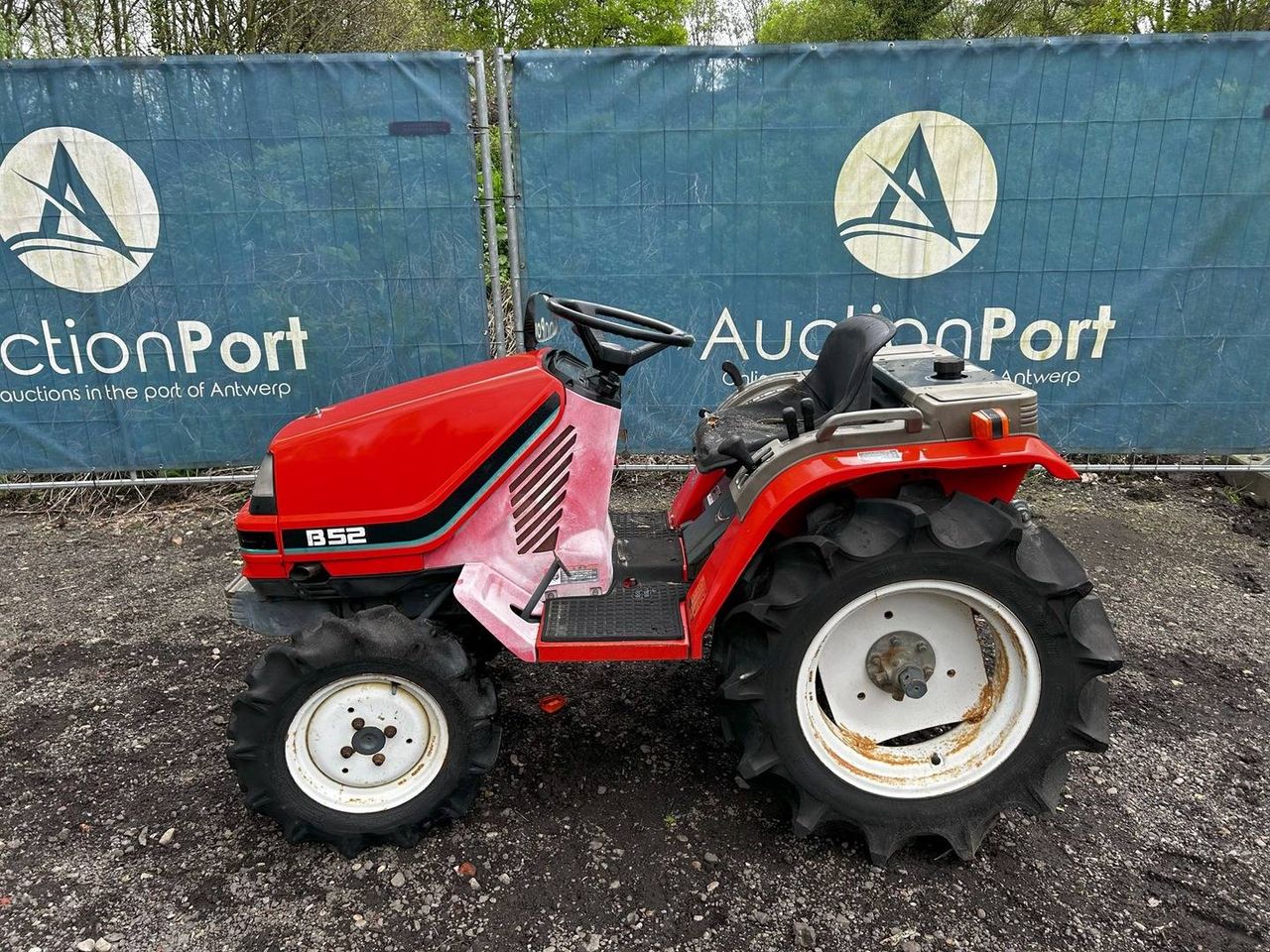 Mini tractor Kubota B52 Diesel 14.9hp