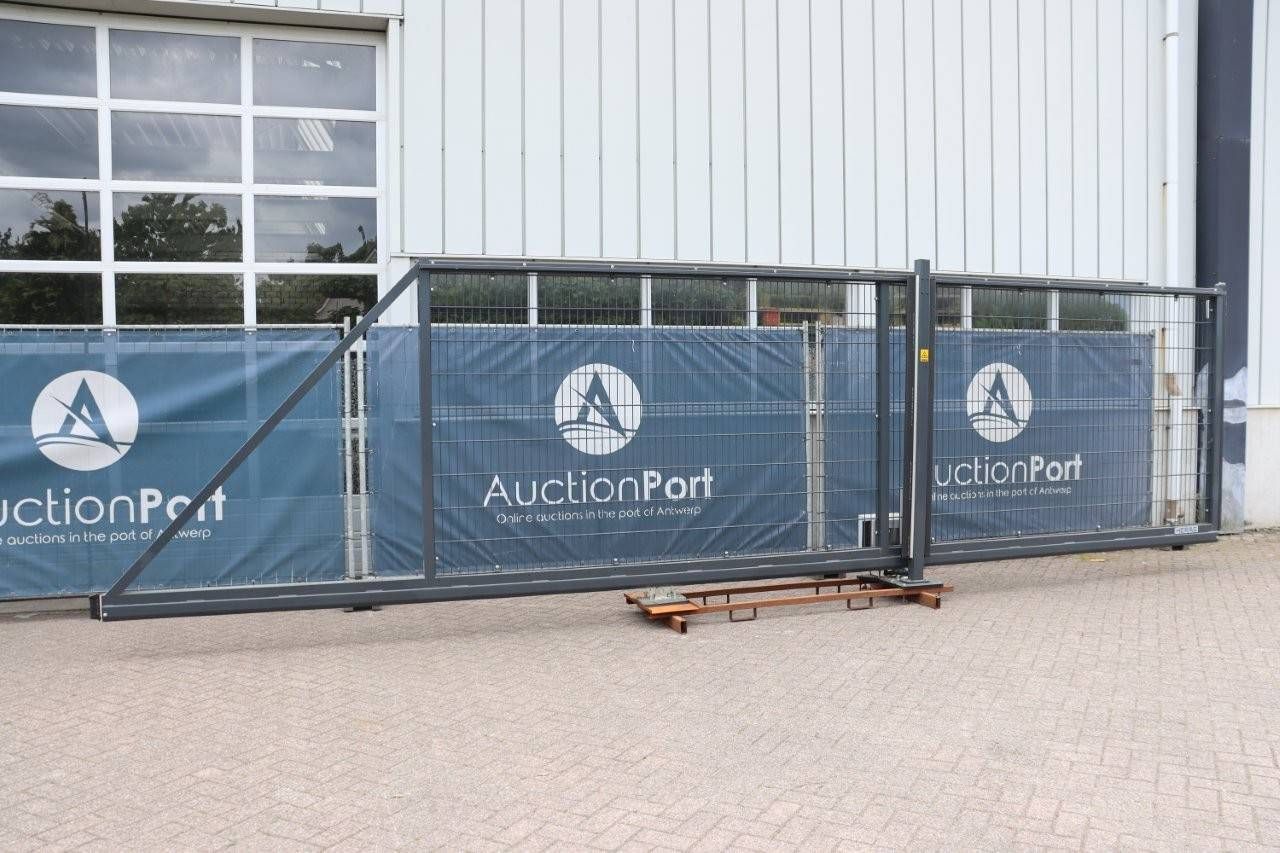 Sliding gate Heras Electric 6.2m New
