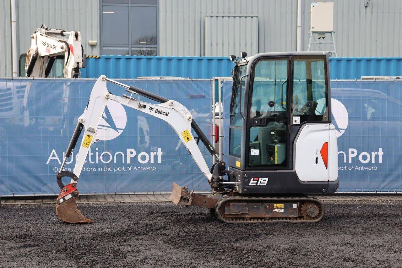 Mini digger Bobcat E19 Diesel 14hp 2016