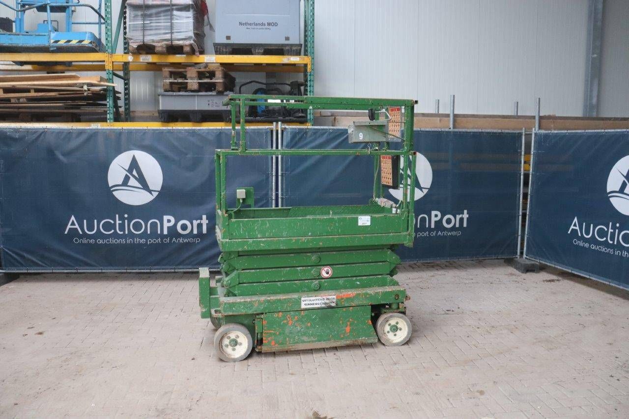 Scissor Lift Skyjack SJ III - 3219 Electric 7.8m 2014