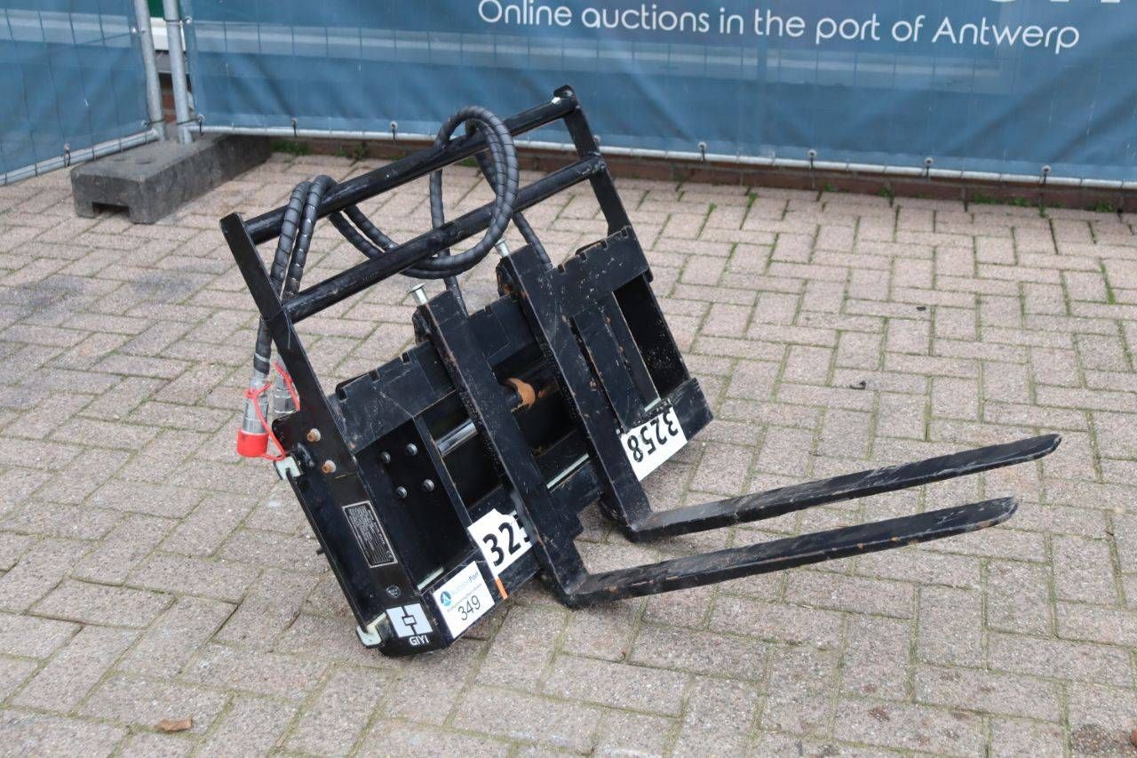 Fork board GIYI CYHC 2025 with forks