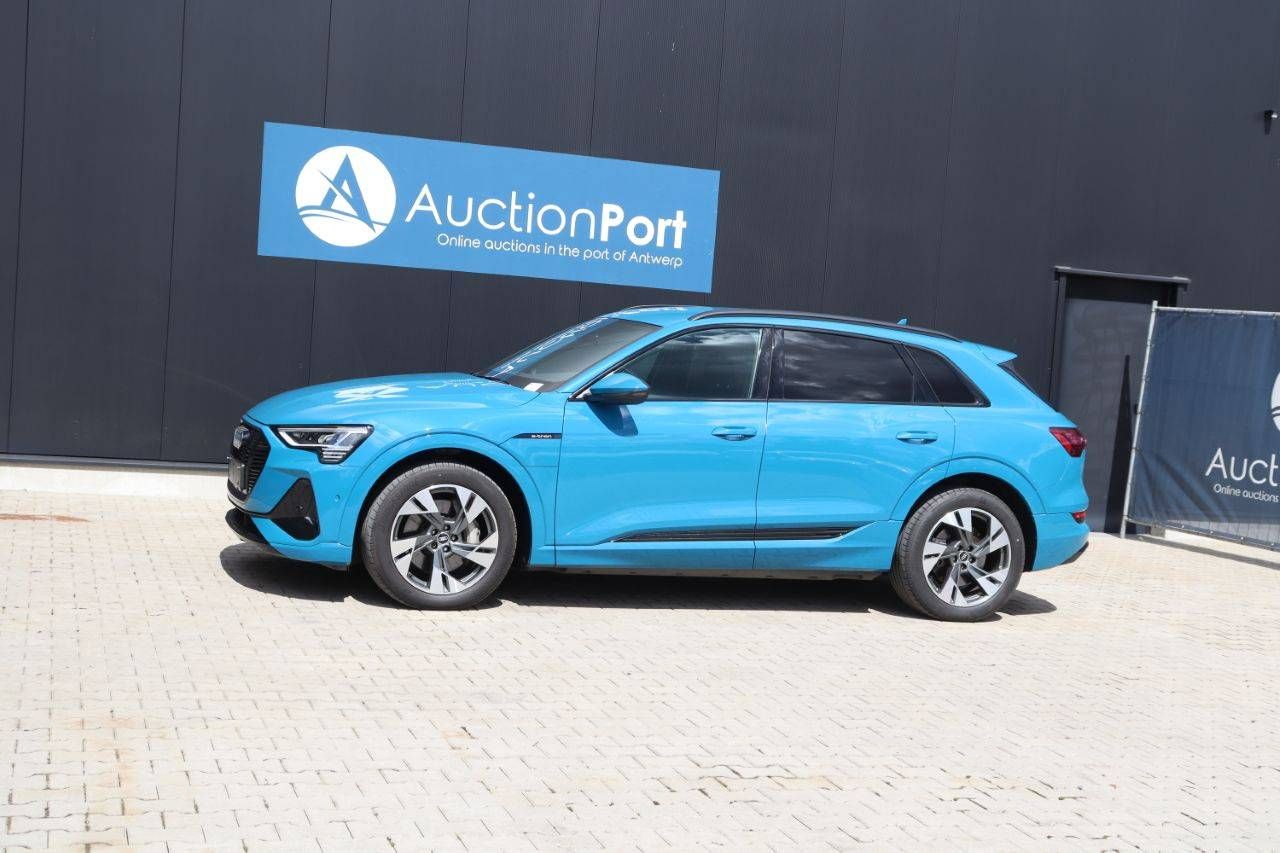 Passenger car Audi S Line e-tron Electric 313 hp 2021