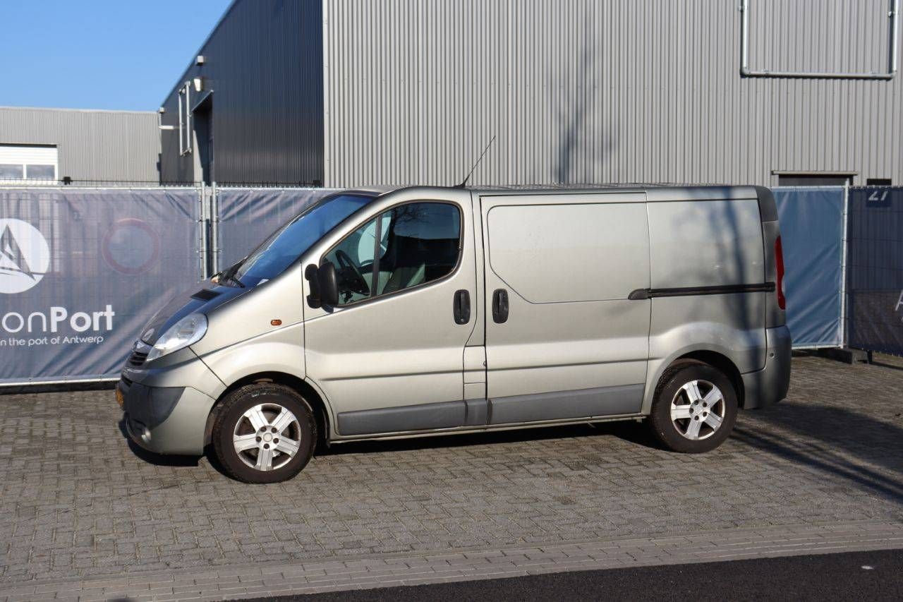 Van Opel VIVARO-2 2.0CDTI/66KW-E4 2.7T L1H1 Diesel 2010 (Margin)