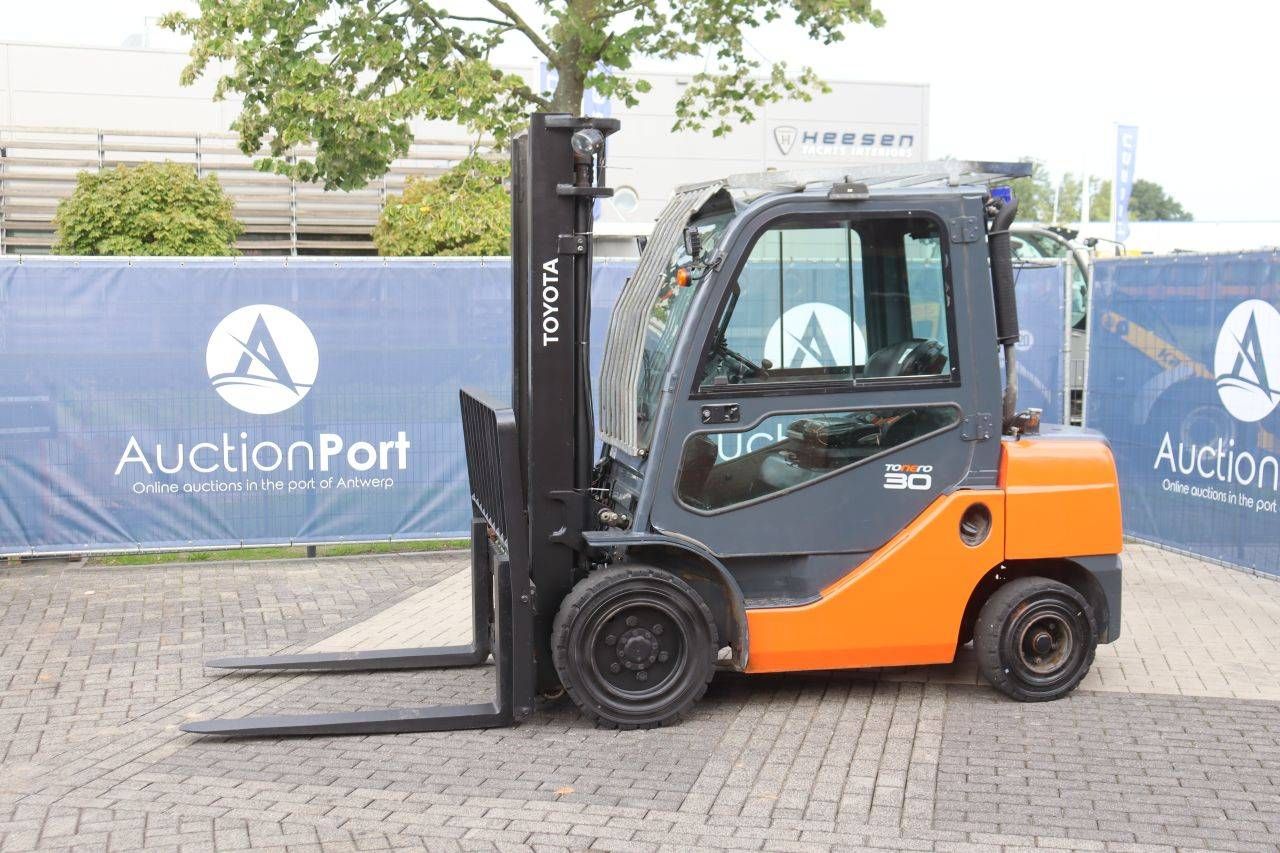 Forklift Toyota Tonero 30 Diesel 3000kg 3.7m 2020