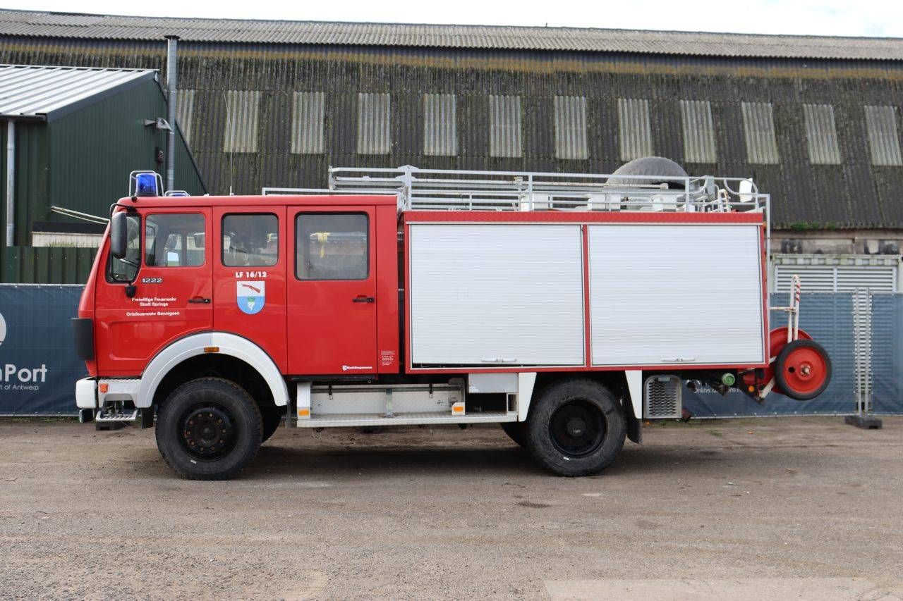 Camion de pompier Mercedes-Benz 1222 AF Diesel 216 ch 1989