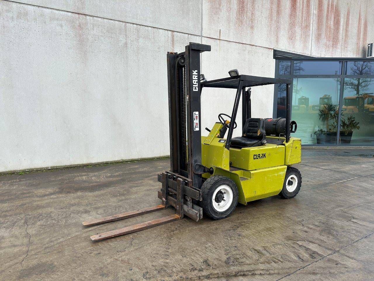 Forklift Clark GPM25N LPG 2500kg