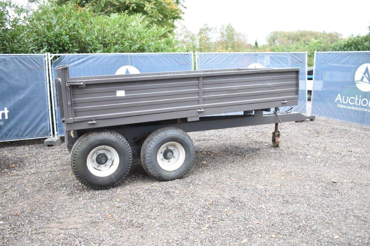 Trailer