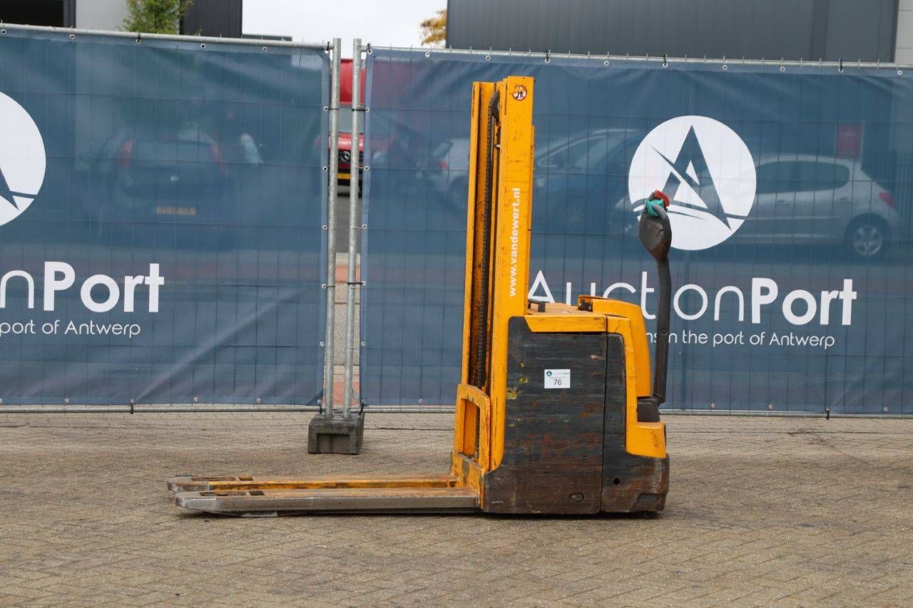 Stacker Jungheinrich EJD 220 Electric 1000kg 2.56m 2013